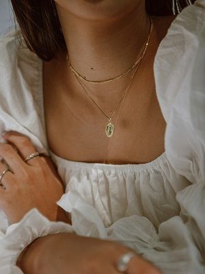 золотое колье