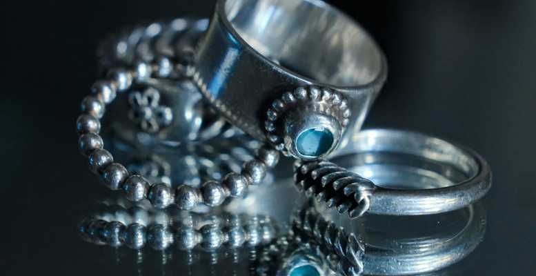 К чему снятся серебряные украшения