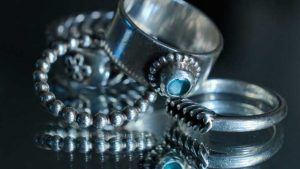 К чему снятся серебряные украшения