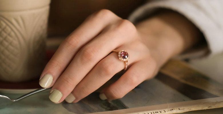 Какие камни не рекомендуется носить Рыбам, рожденным в год Лошади