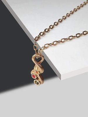 золотая подвеска