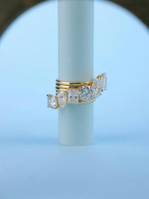 кольцо с фианитом