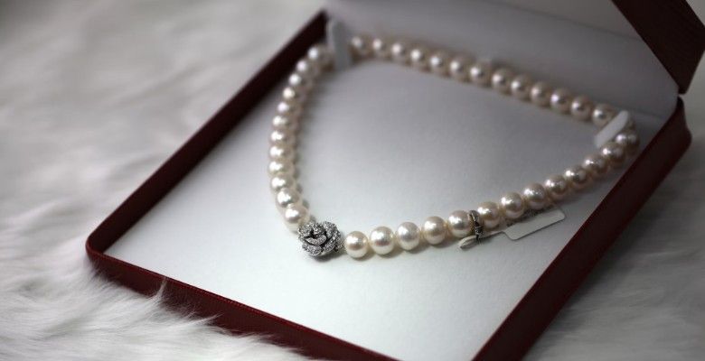 Какие украшения можно дарить маме?