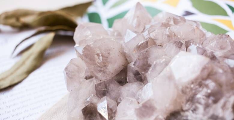 Какие камни не рекомендуется носить Близнецам, рожденным в год Змеи