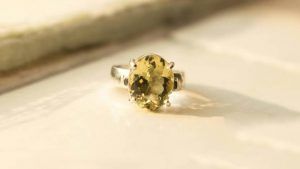 Какие камни не рекомендуется носить Скорпионам, рожденным в год Свиньи