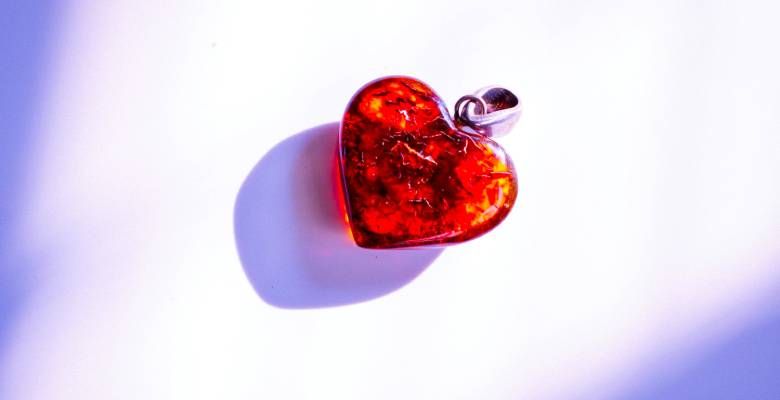 Какие камни не рекомендуется носить Змееносцам, рожденным в год Крысы