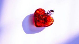 Какие камни не рекомендуется носить Змееносцам, рожденным в год Крысы