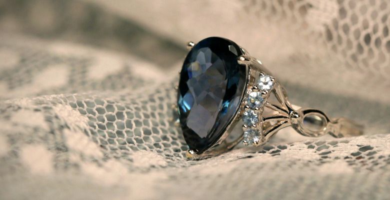 Какие камни не рекомендуется носить Овнам, рожденным в год Свиньи