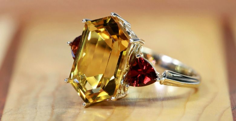 Какие камни не рекомендуется носить Овнам, рожденным в год Петуха