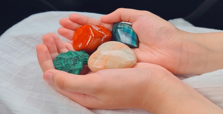 Какие камни не рекомендуется носить Козерогам, рожденным в год Кролика (Кота)