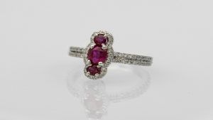 Какие камни не рекомендуется носить Девам, рожденным в год Обезьяны