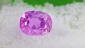 Какие камни не рекомендуется носить Девам, рожденным в год Петуха