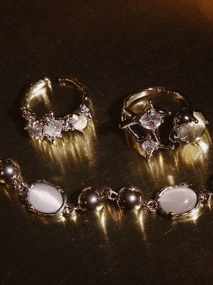 украшения с кварцем