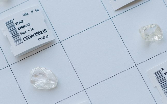 У De Beers «самые большие запасы с 2008 года»