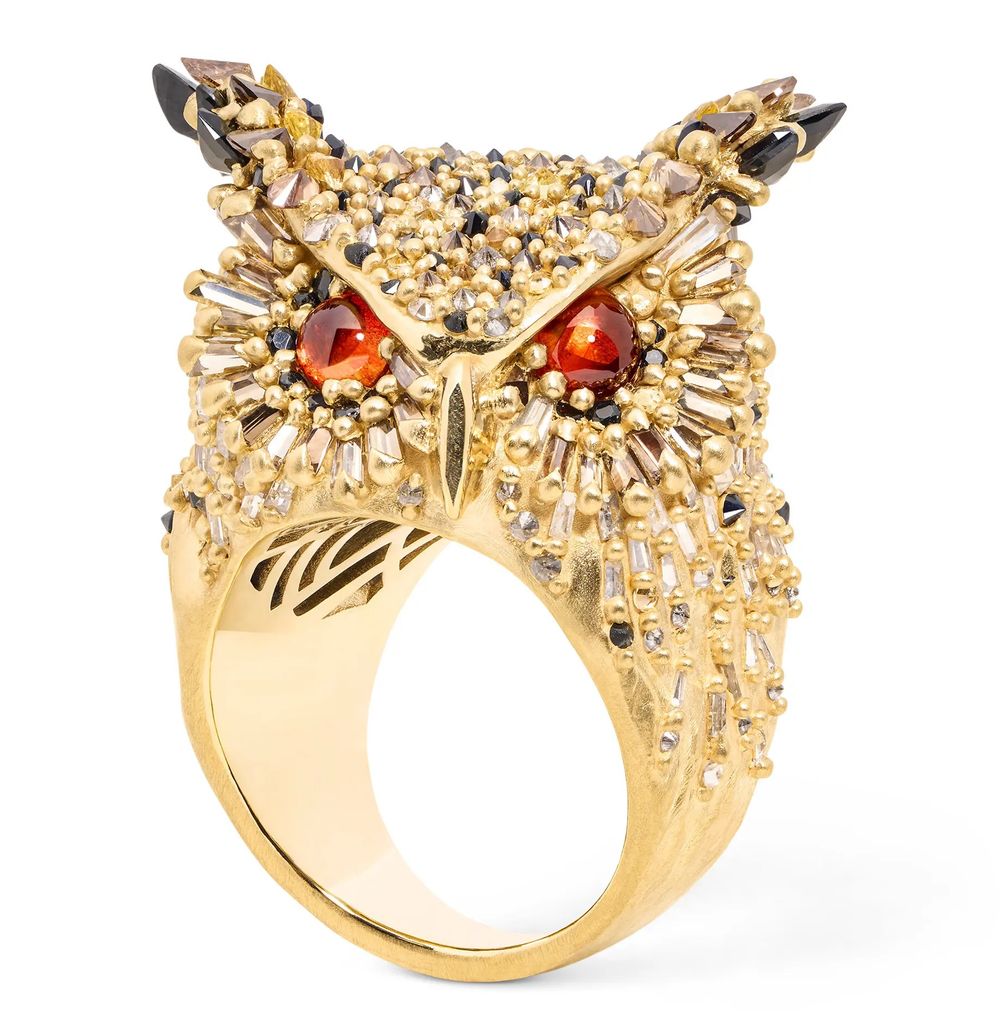 Ювелирный бренд придумывает животных из космоса