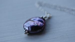 Львы и фиолетовые камни: совместимость и противопоказания