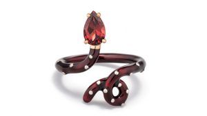 7 украшений с великолепным гранатом