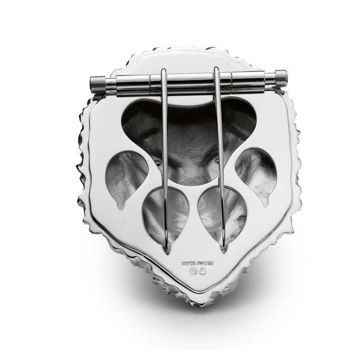 Брошь Tribute to Zurich. Вид сзади Брошь Tribute to Zurich. Вид сзади