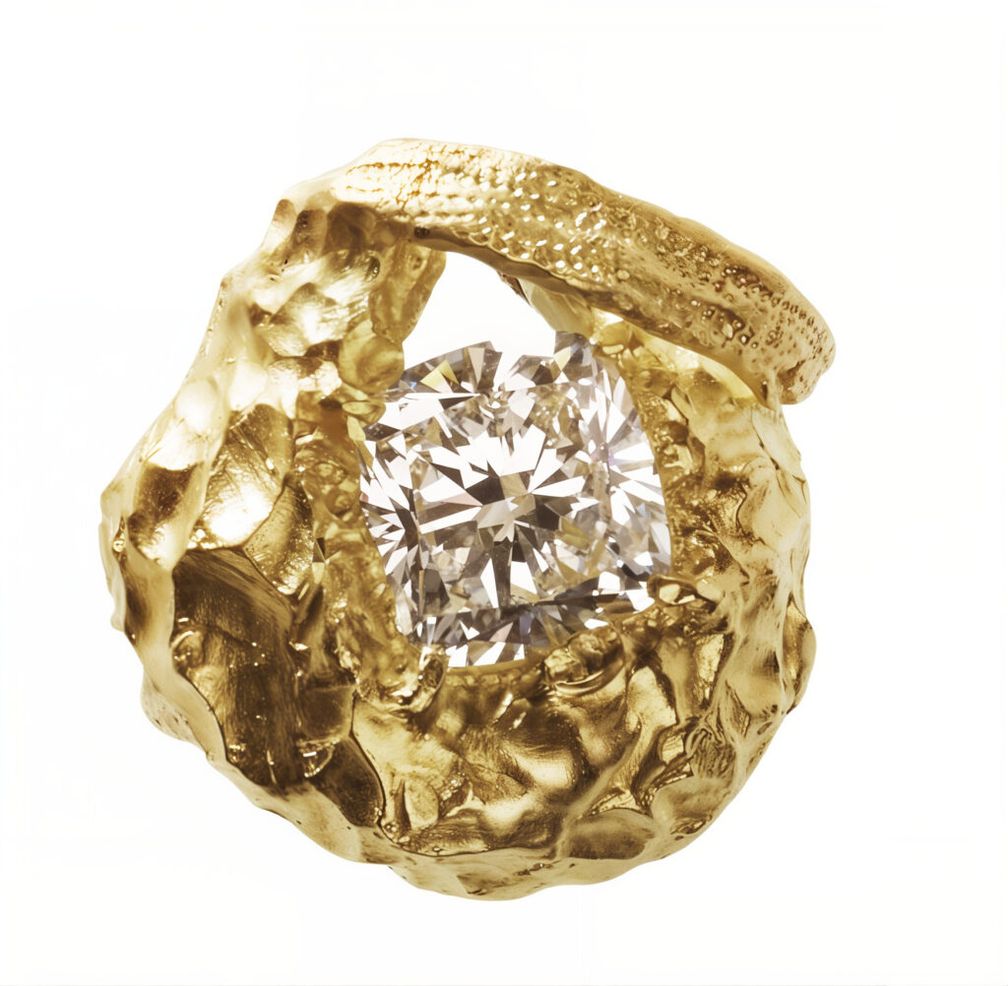 Кольцо от Elhanati и Botswanamark из 18-каратного желтого золота с бриллиантом огранки кушон весом 5 карат 