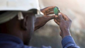 Gemfields пострадала от шокирующего 15 %-ного налога на экспорт изумрудов