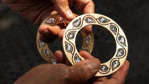 Индийский ювелирный бренд расширяет свой мир, ч. 2