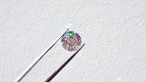 Можно ли сочетать алмаз и агат с визуальной и магической точки зрения