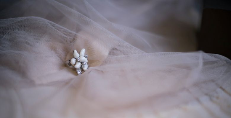 Цветочные и растительные мотивы в кольцах для девушек