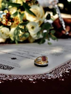 кольцо с гранатом