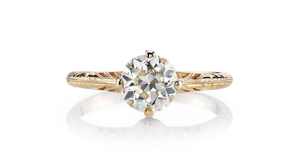 Кольцо Adele от Single Stone украшено бриллиантом старой европейской огранки весом 1,07 карата