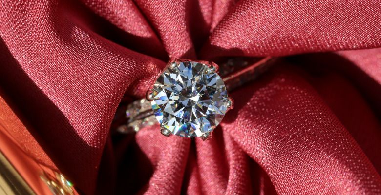 Можно ли сочетать аквамарин и лунный камень с визуальной и магической точки зрения