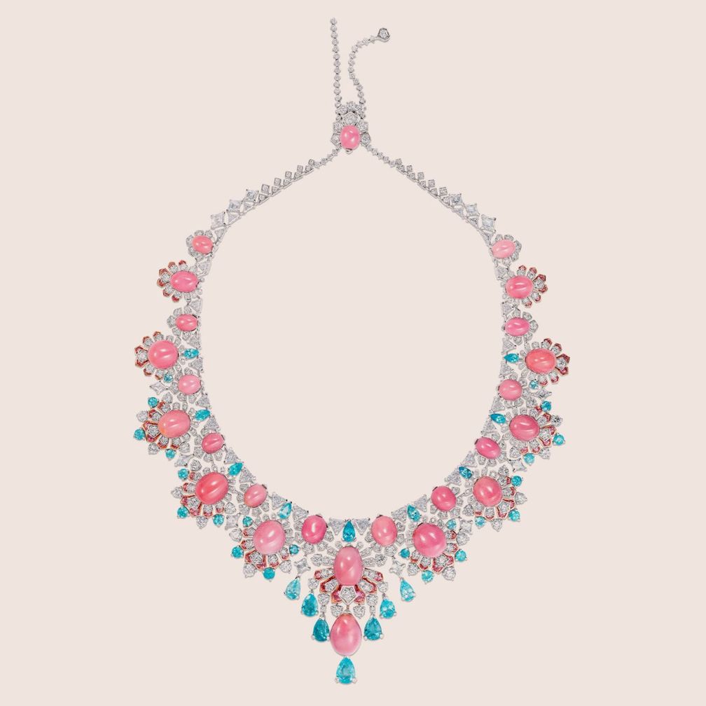 Ожерелье от David Morris из белого золота с жемчугом конк, бриллиантами, турмалинами параиба и сапфирами 