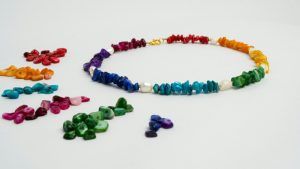 Психология цвета в ювелирном деле: почему вы выбираете такие камни и металлы