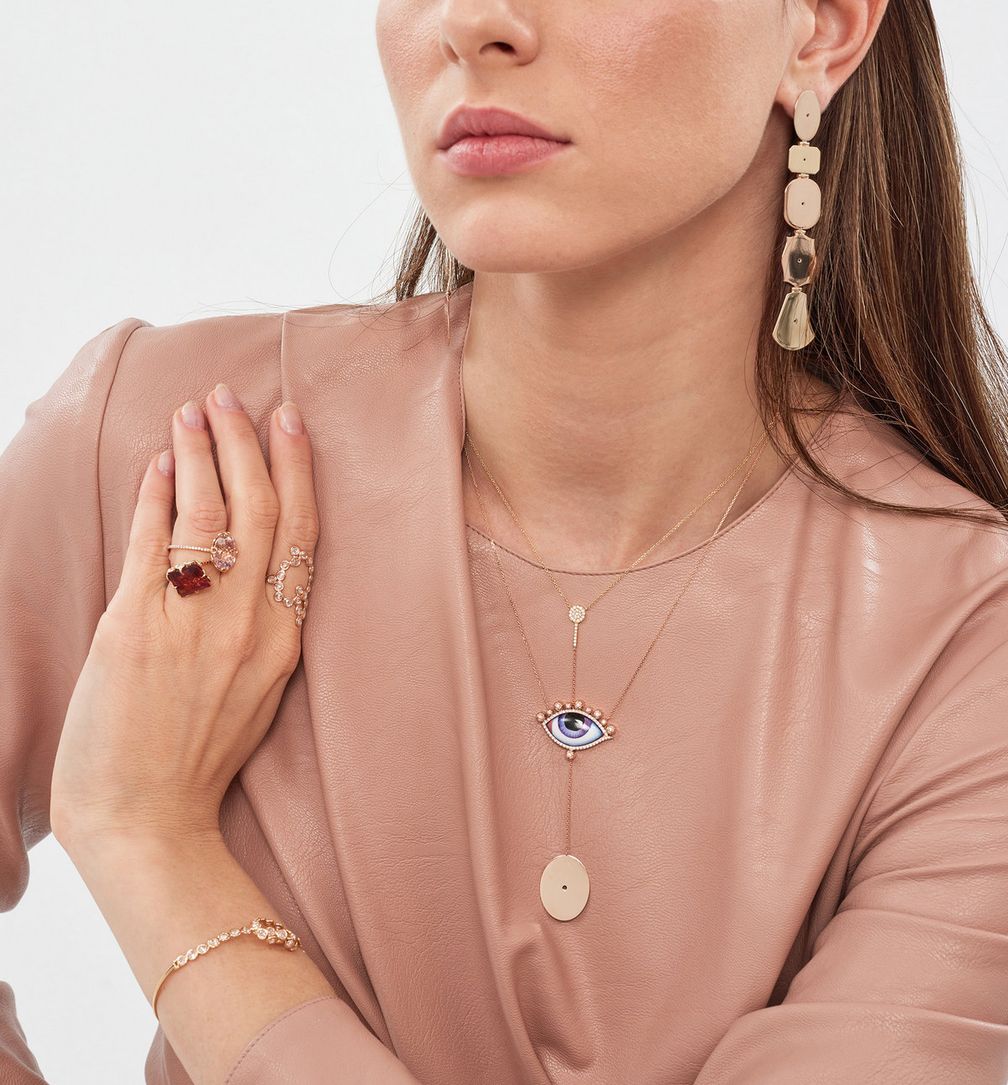 Серьги разной формы из 14-каратного желтого и розового золота и другие украшения от бренда Lito Серьги разной формы из 14-каратного желтого и розового золота и другие украшения от бренда Lito