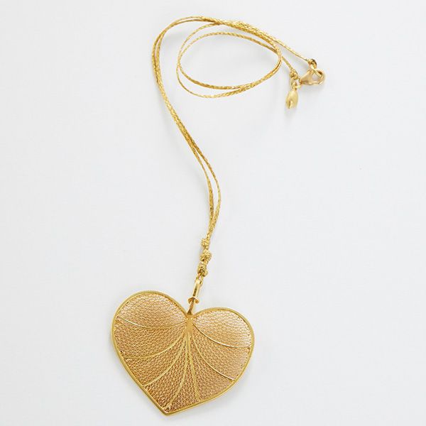 Ожерелье Colombia: Chocó Jungle из 18-каратного золота с листом в форме сердца в ажурной филиграни