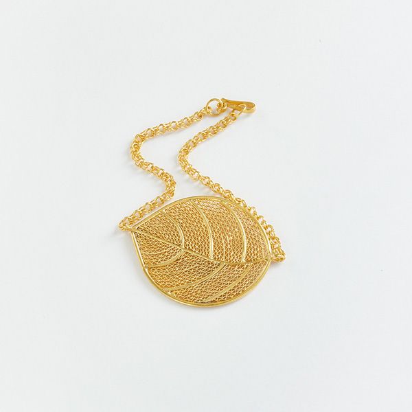 В новой коллекции Пиппы Смолл представлен этот браслет из 18-каратного золота на цепочке Chinesca