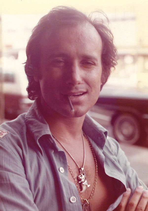 Ренато Чипулло говорит, что он жил la dolce vita, когда рос в Риме, наслаждаясь ночной жизнью и работая на своего отца Ренато Чипулло говорит, что он жил la dolce vita, когда рос в Риме, наслаждаясь ночной жизнью и работая на своего отца