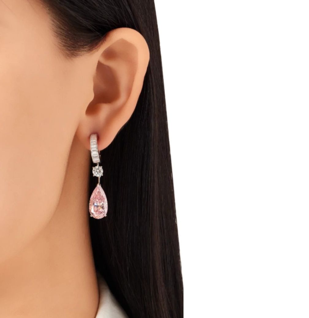 Серьги Cartier с розовыми и белыми бриллиантами оцениваются в $ 4,1 млн