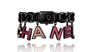 Новые часы Chanel вдохновлены макияжем