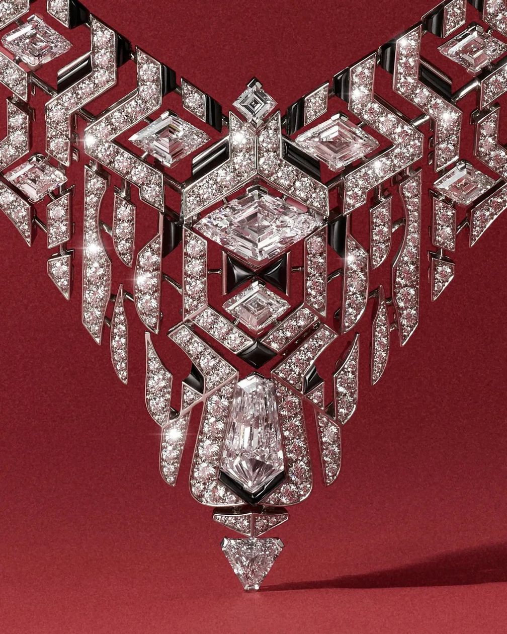 Колье Tsagaan в деталях