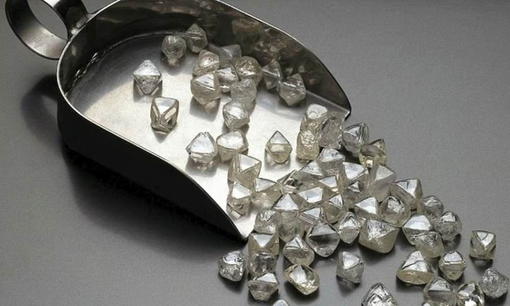 De Beers запускает первый аукцион в Ботсване после переезда штаб-квартиры