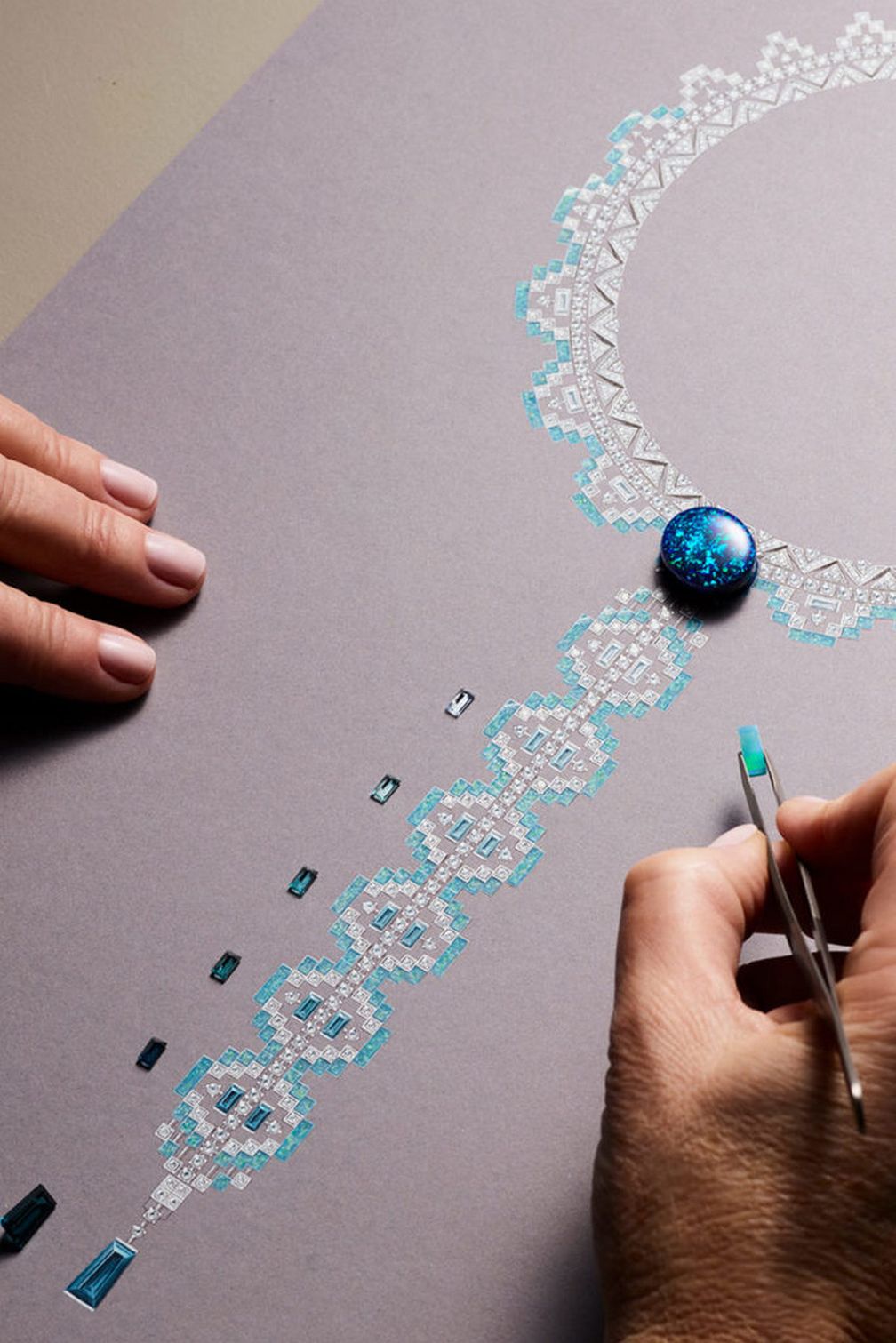 Вышитые аргентинские браслеты вдохновили на создание плетеного дизайна ожерелья Exalting Joy