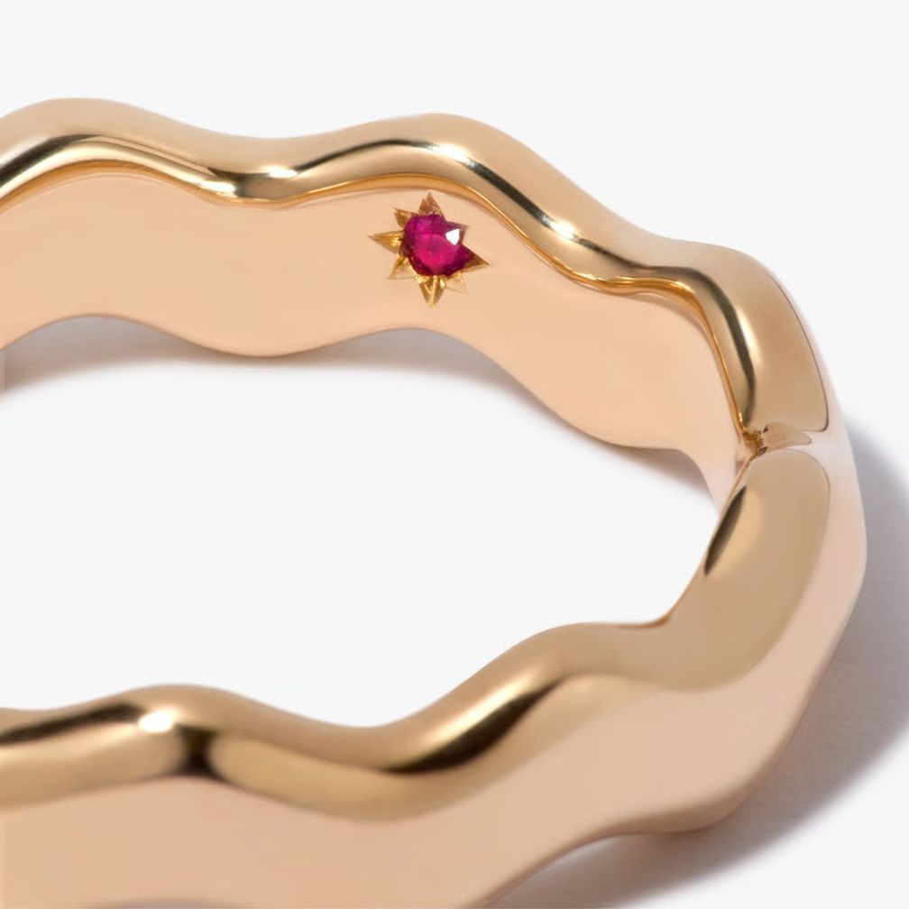 Золотое кольцо Whoopsie Daisy от Annoushka