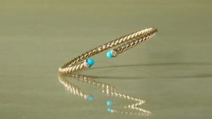 Почему браслет David Yurman Cable Flex идеален для женского запястья?