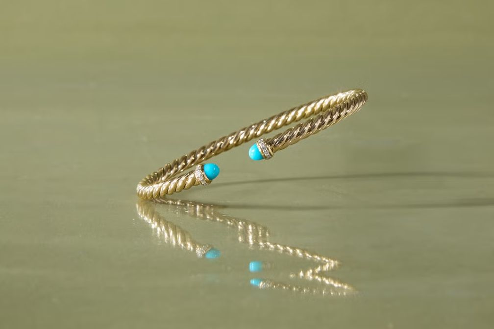 Почему браслет David Yurman Cable Flex идеален для женского запястья?