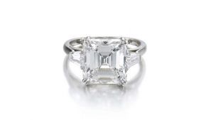 Sotheby’s предложит множество крупных бриллиантов на торгах в Нью-Йорке