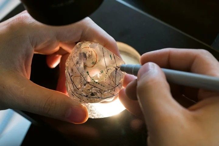 Маркировка Lesotho Legend перед первыми огранками