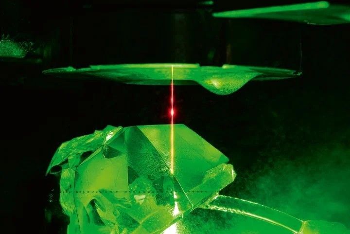 Выполнение первых огранок Lesotho Legend 