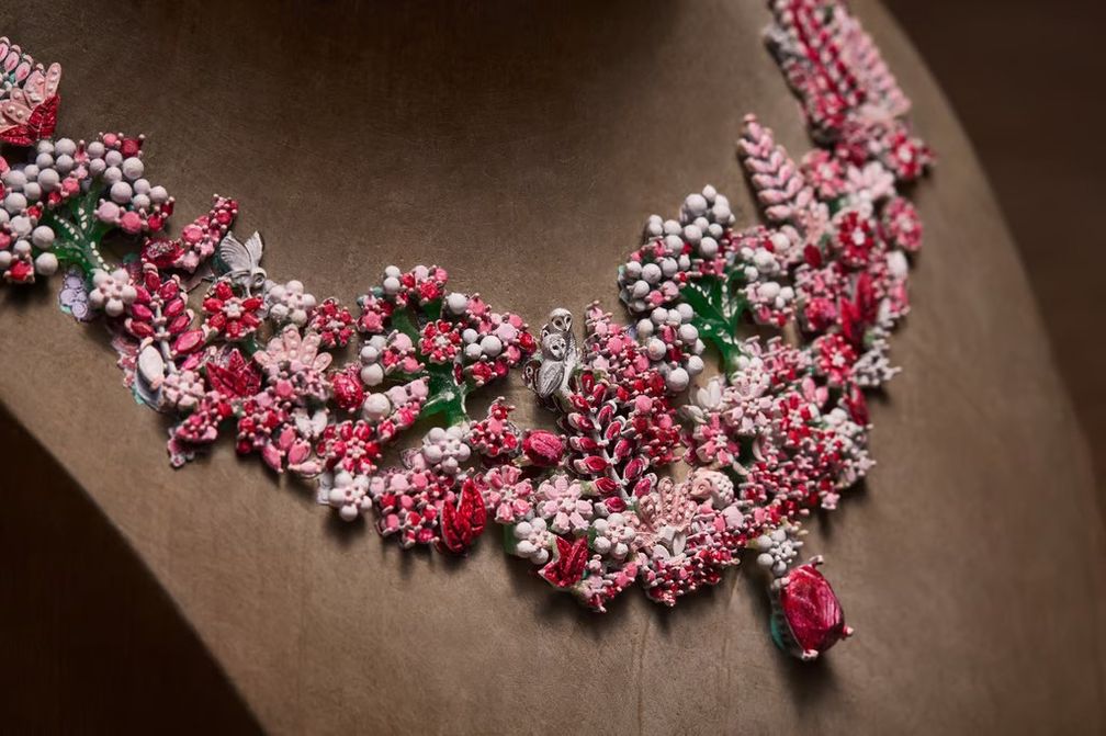 Ожерелье из комплекта Diorama Fruits des Bois от Dior