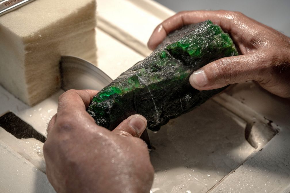 Изумруд Insofu от Chopard