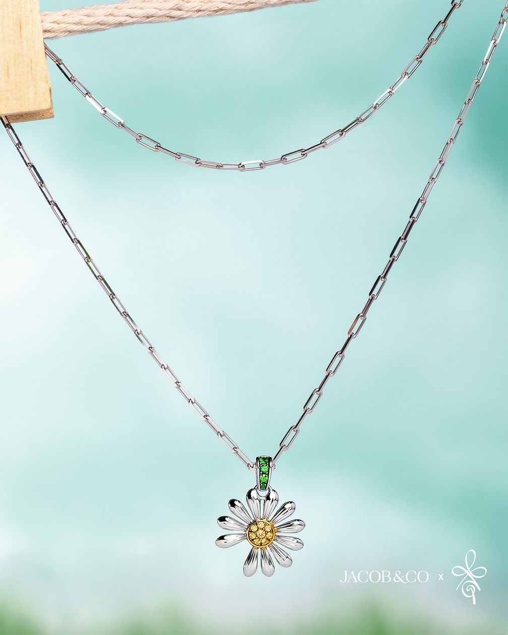 Кулон Jacob & Co. x Peaceminusone, версия Yellow Sapphires. Фото: Люба Дуденко